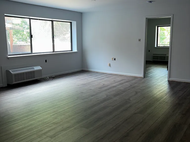 164 Union St #2E — Photo 35