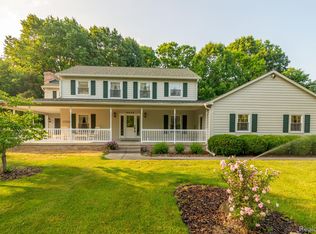 9630 Rolling Greens Dr, Pinckney, MI