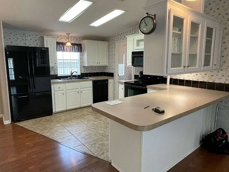 5453 Williamsburg Ln — Photo 7