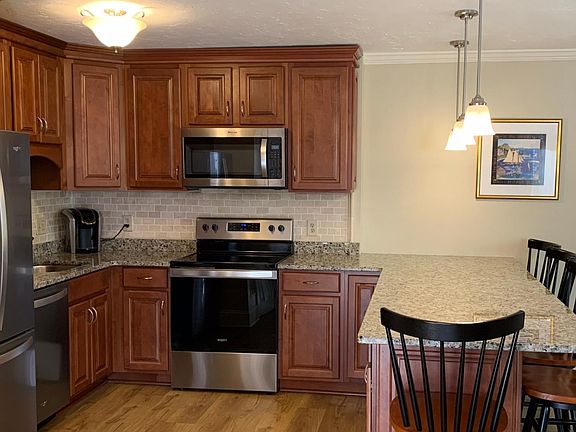 5th image of 160 Quincy Shore Dr Unit 101