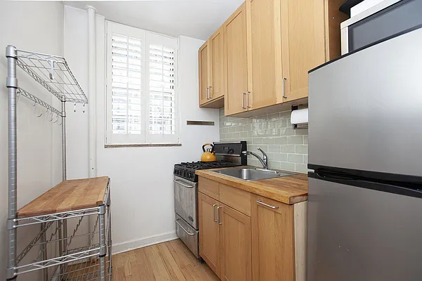 Rented by Compass | media 19