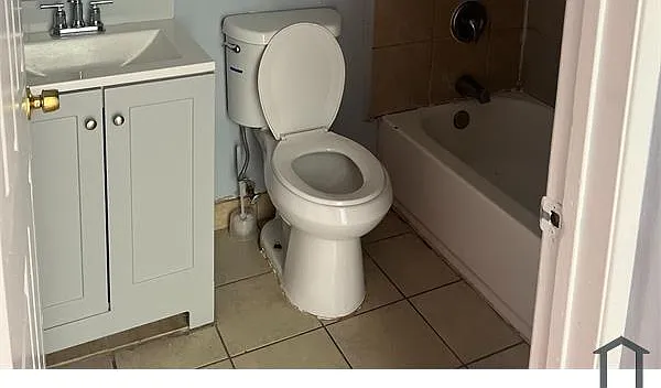 2 bed, $2,195 — Photo 2
