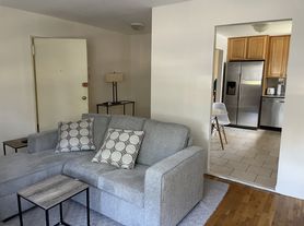 3922 212th St, Bayside, NY