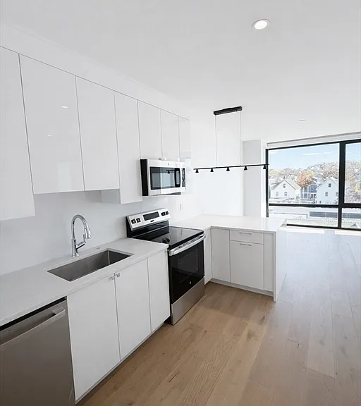 1121 Dorchester Ave #301 — Photo 3