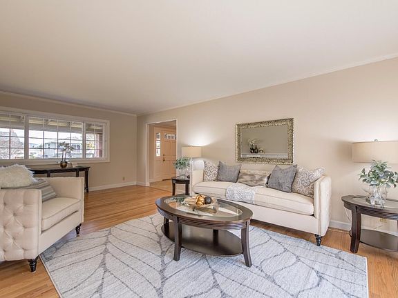 5th image of 6561 Fall River Dr