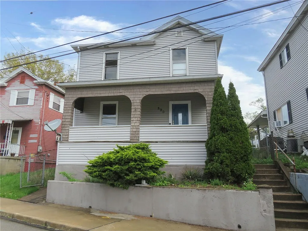 520 McCrea Ave photo 1