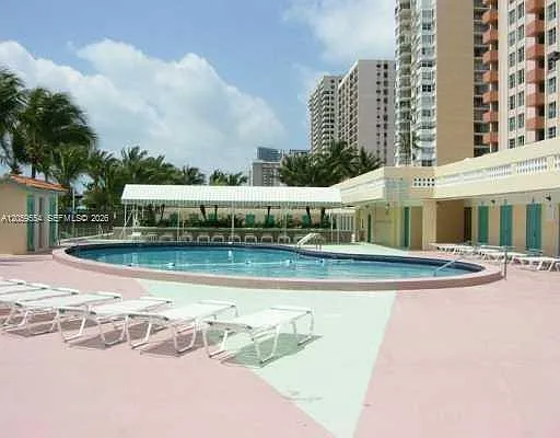 2899 Collins Ave #450 — Photo 21