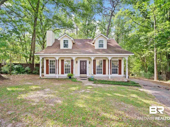 2823 Woodland Rd, Mobile, AL 36693