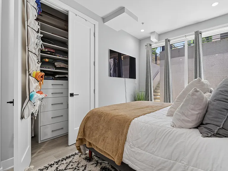 212 Varnum St NW #1 — Photo 10