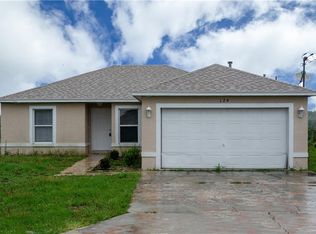 124 Weeping Willow Rd, Eagle Lake, FL 33839