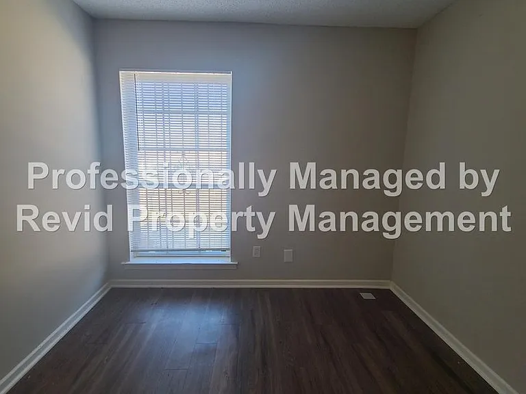 5157 Blacksmith Dr — Photo 11