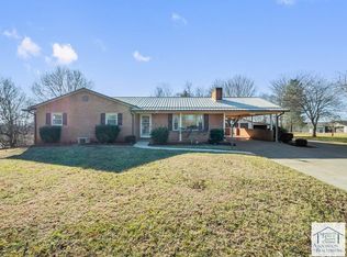2821 Reed Creek Dr, Bassett, VA 24055