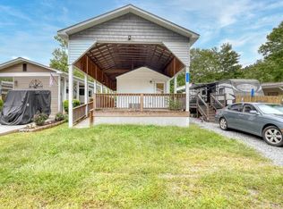 4220 Riverbank Run, Hiawassee, GA 30546