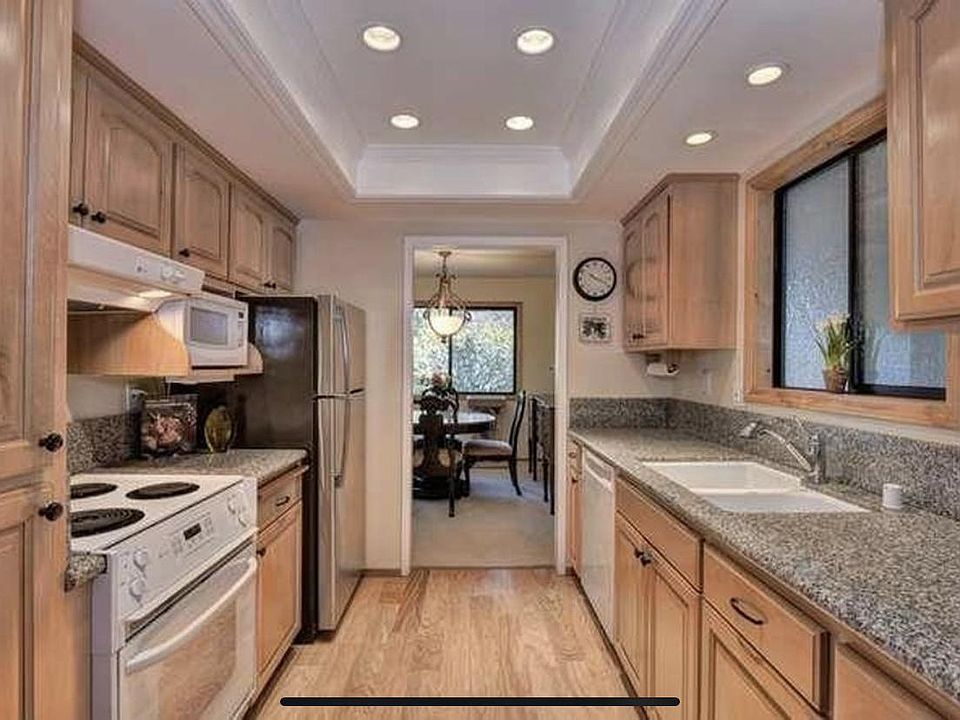 1st image of 14333 Saratoga Ave APT 2