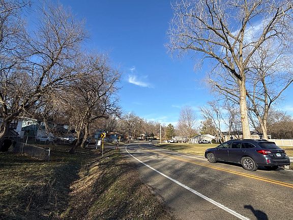 5th image of 5701 Fox Lake Rd