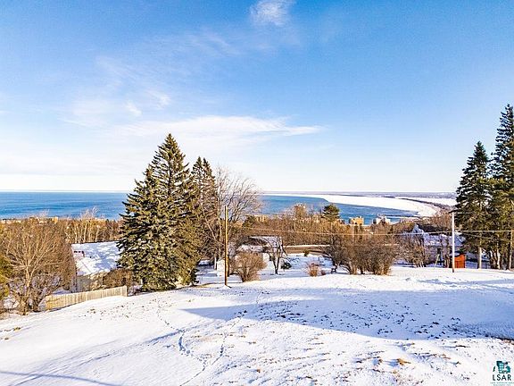 3rd image of E 13th St