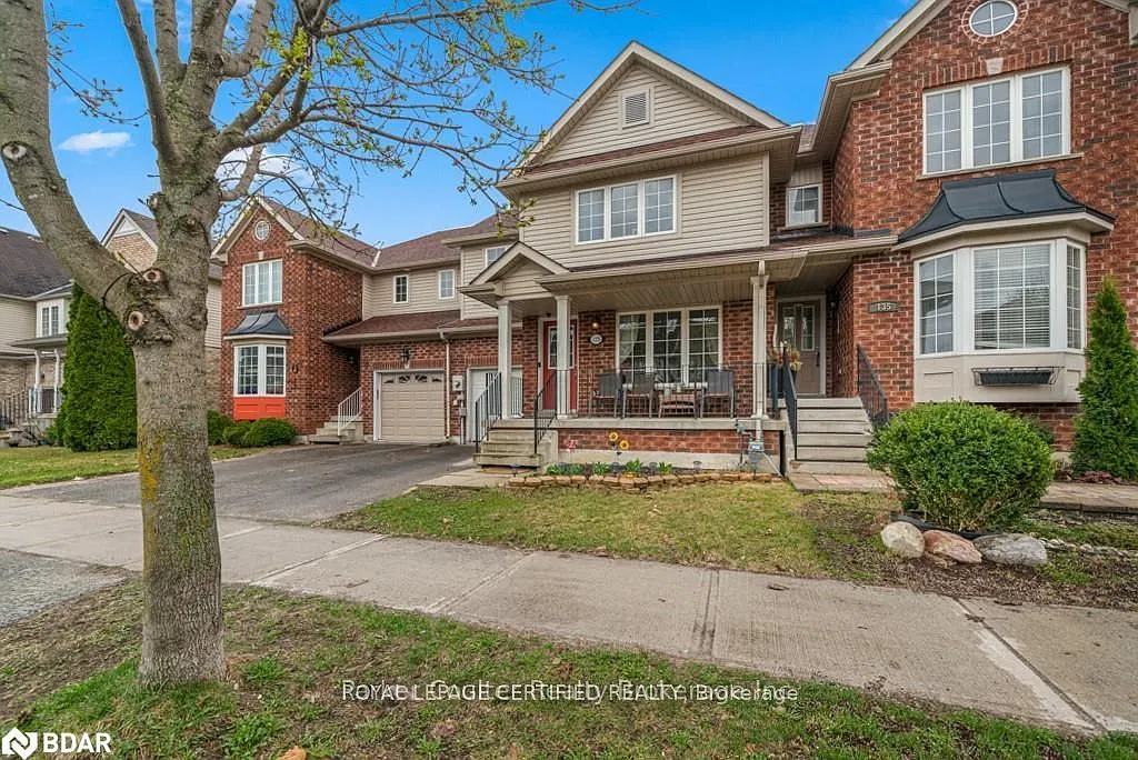 3 bed, $2,650 — Photo 2