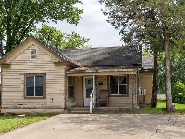 905 N Parker Ave, Bryan, TX 77803