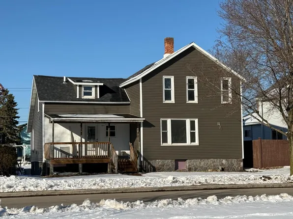 720 Carney Blvd, Marinette, WI 54143