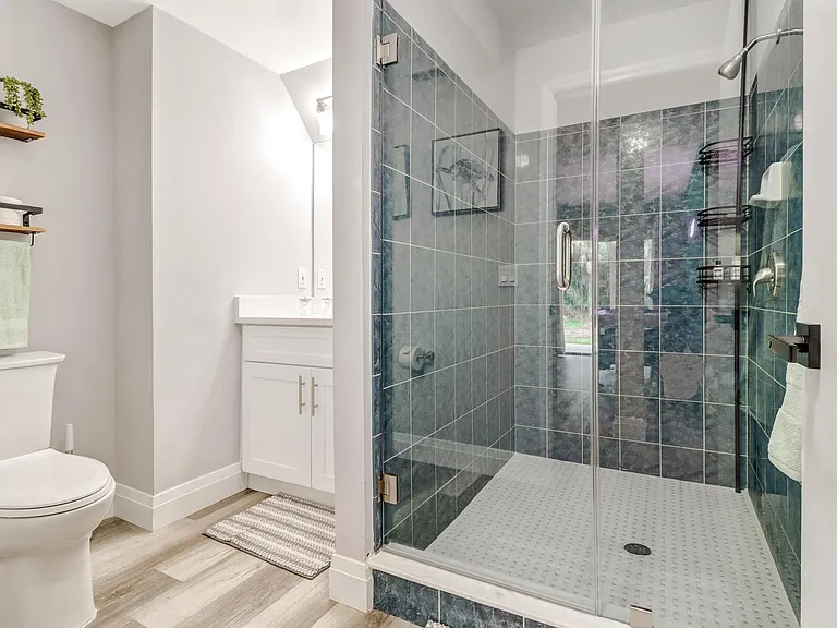 510 Wilson Blvd S — Photo 8