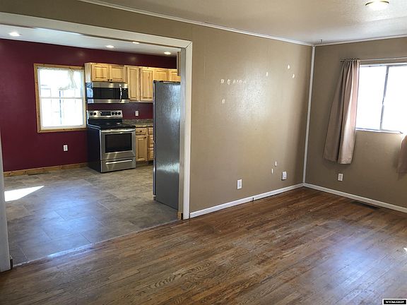 5th image of 917 W Fremont Ave