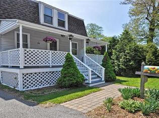 24 Junction St, Warwick, RI 02889