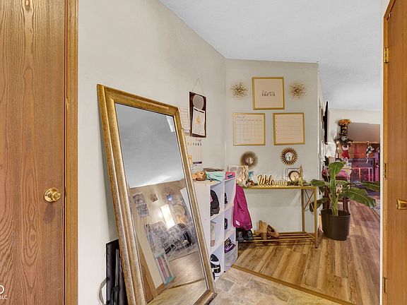 4th image of 1353 Norfolk Cir