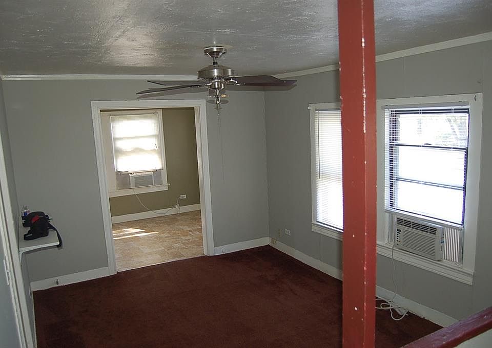 1st image of 4218 McKinney St