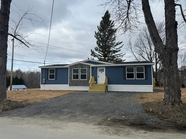 28 Montcalm Street, Fairfield, ME 04937