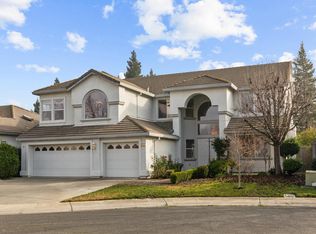 11 Loganberry Ct, Sacramento, CA