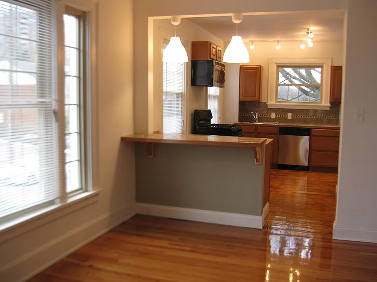 931 Nassau St #1 — Photo 1