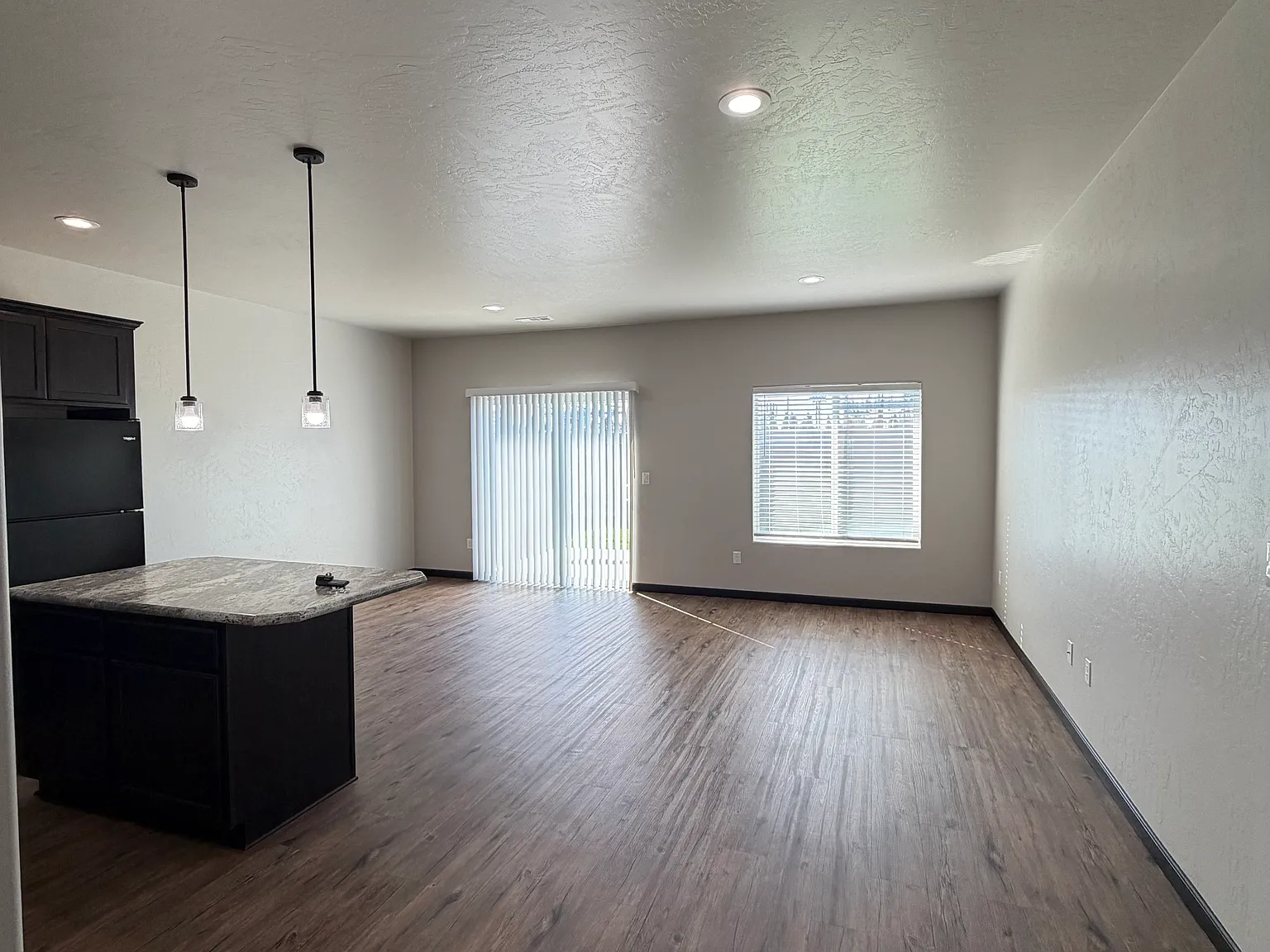 2 bed, 1150 sqft, $1,975 — Photo 4