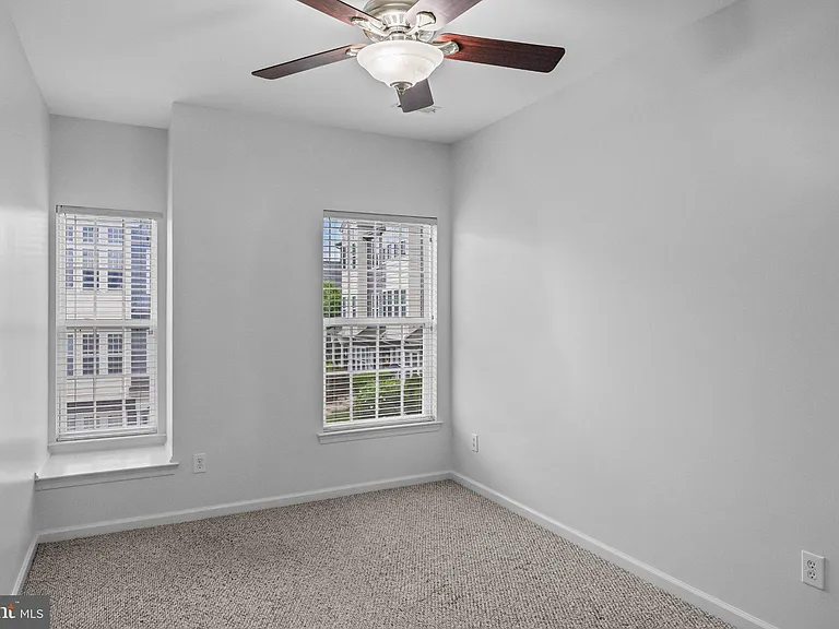13 River Ln — Photo 17