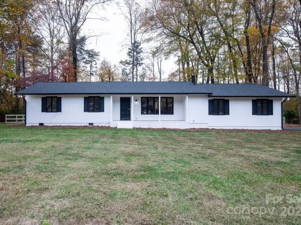 109 Bridlewood Ave, High Point, NC 27265