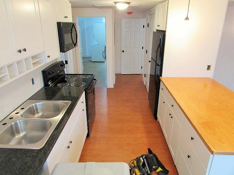 2nd image of 10 Ayrault St
