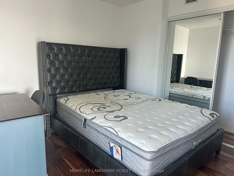 955 Bay St #2913 — Photo 15