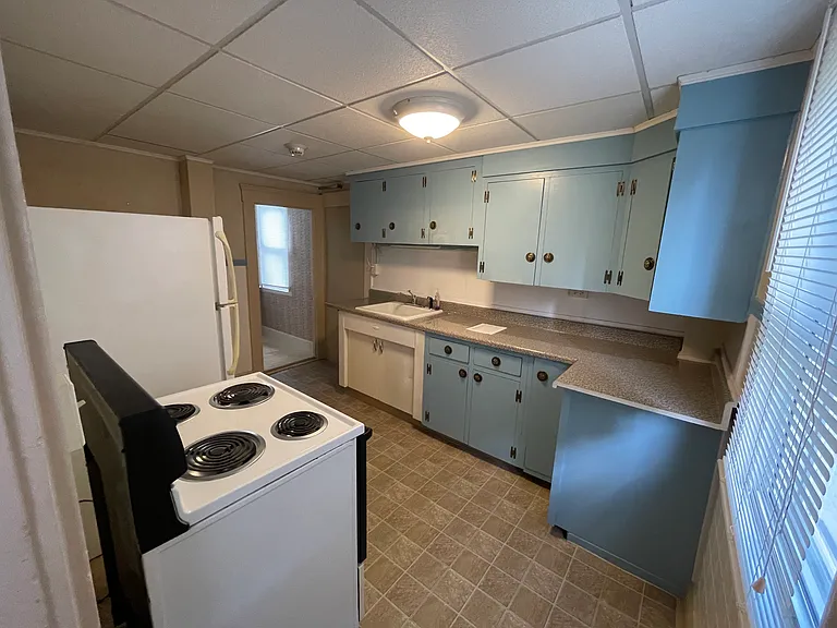 667 Washington St #2 — Photo 11