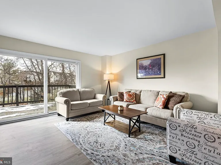 21 Sandstone Ct — Photo 30