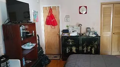 Sylvia St — Photo 3