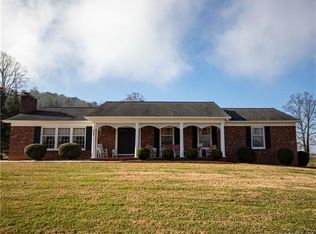 1534 Starcross Rd, Lenoir, NC 28645