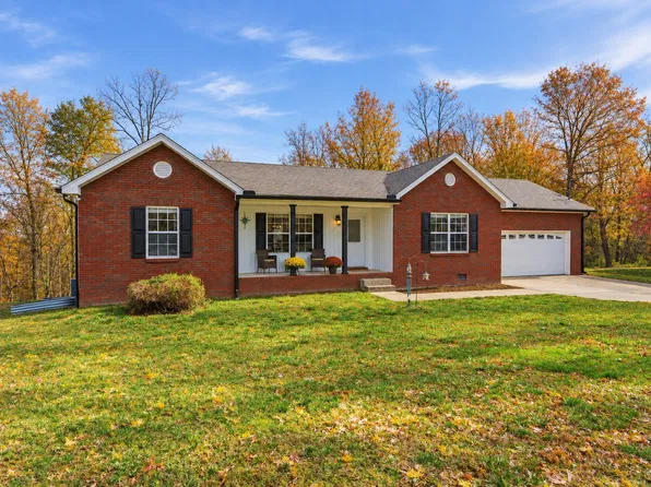 3080 Bowker Rd, Charlotte, TN 37036