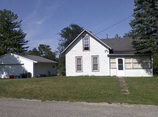 1102 Water St, Center Point, IA 52213