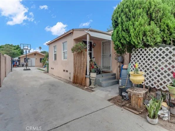 7745 Radford Ave, North Hollywood, CA 91605
