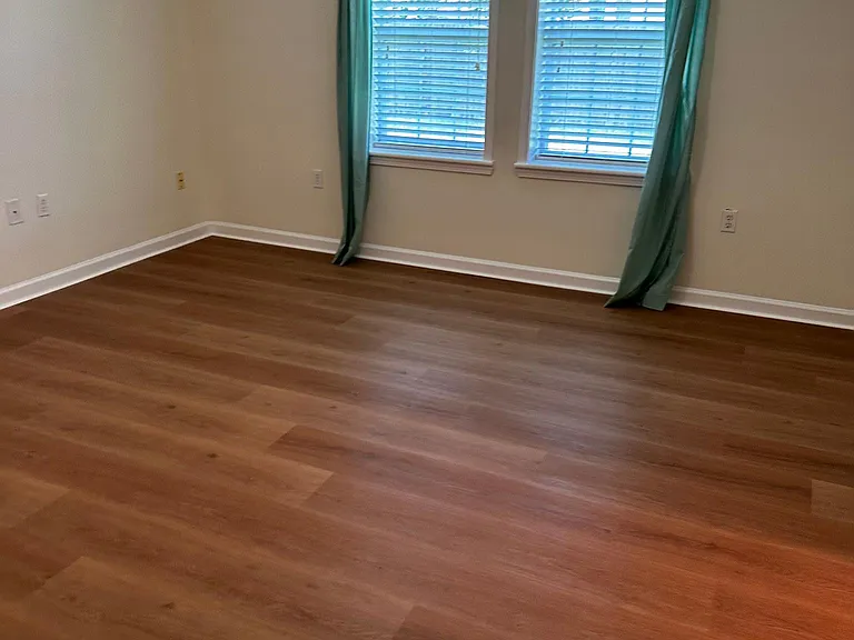 7376 Springside Dr — Photo 10