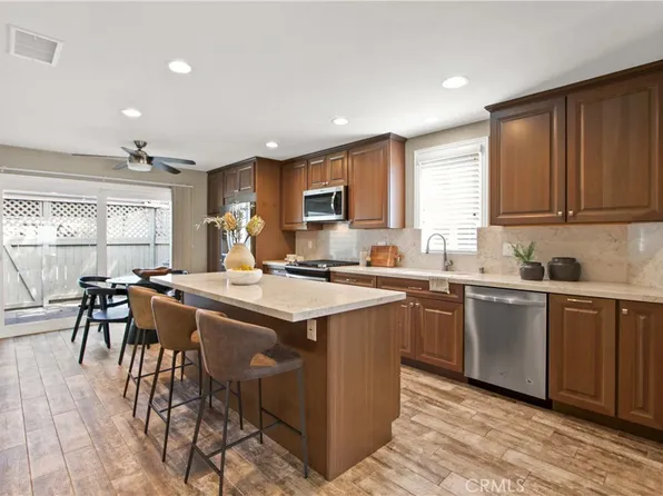1 Sandflower Ct, Newport Beach, CA 92663