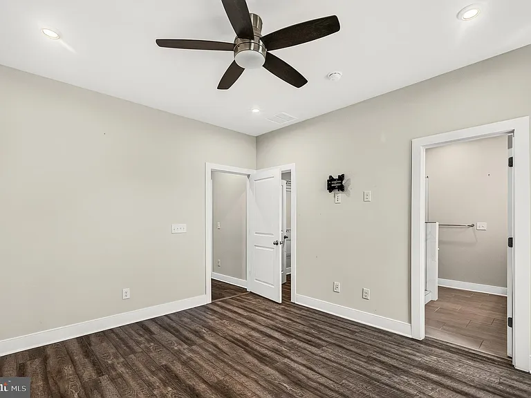 1013 S Taylor Ct — Photo 29