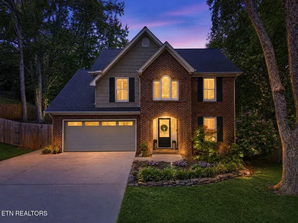 702 Knight Bridge Rd, Maryville, TN 37803