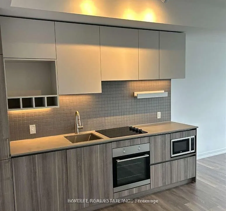 898 Portage Pkwy #4511