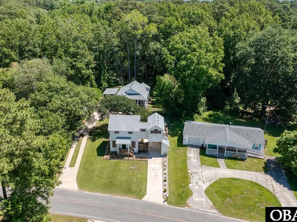 137 Scarborough St, Manteo, NC 27954