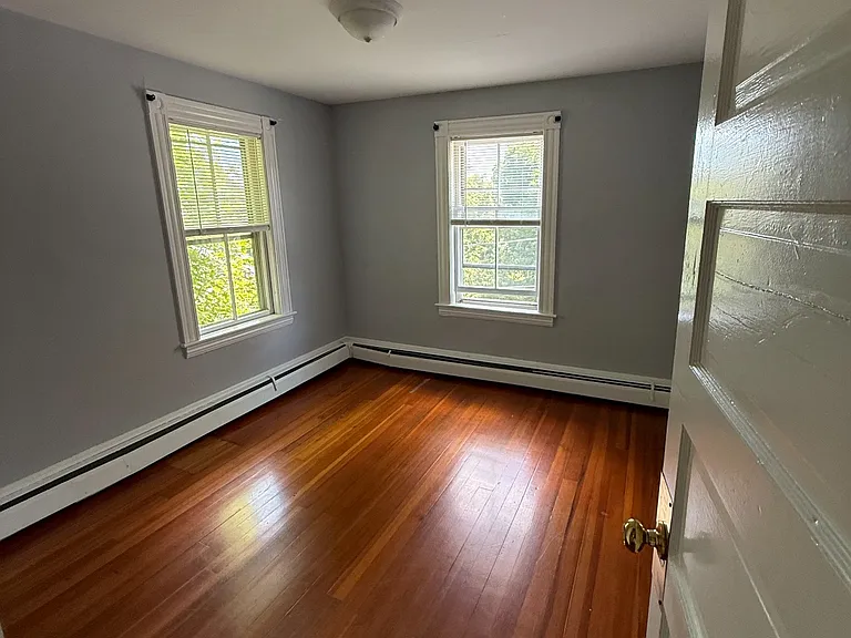 13 Forest Ave #2 — Photo 10